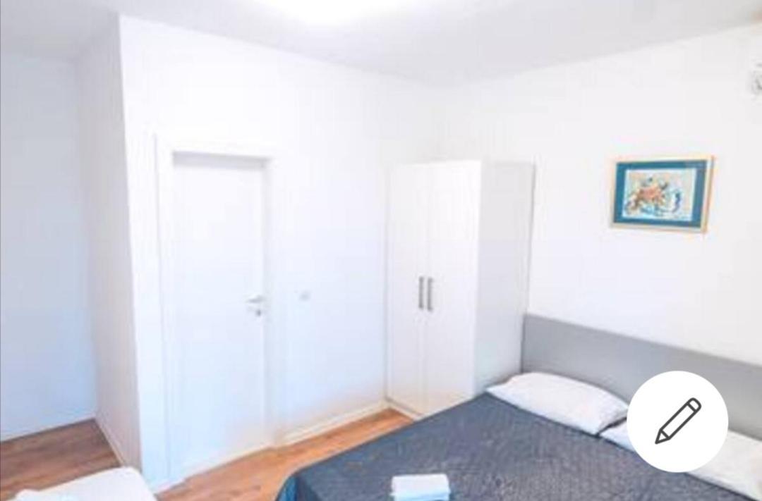 פרומאינה Apt White Idyll, 3 Bedrooms, 3 Bathrooms, Terrace Apt מראה חיצוני תמונה